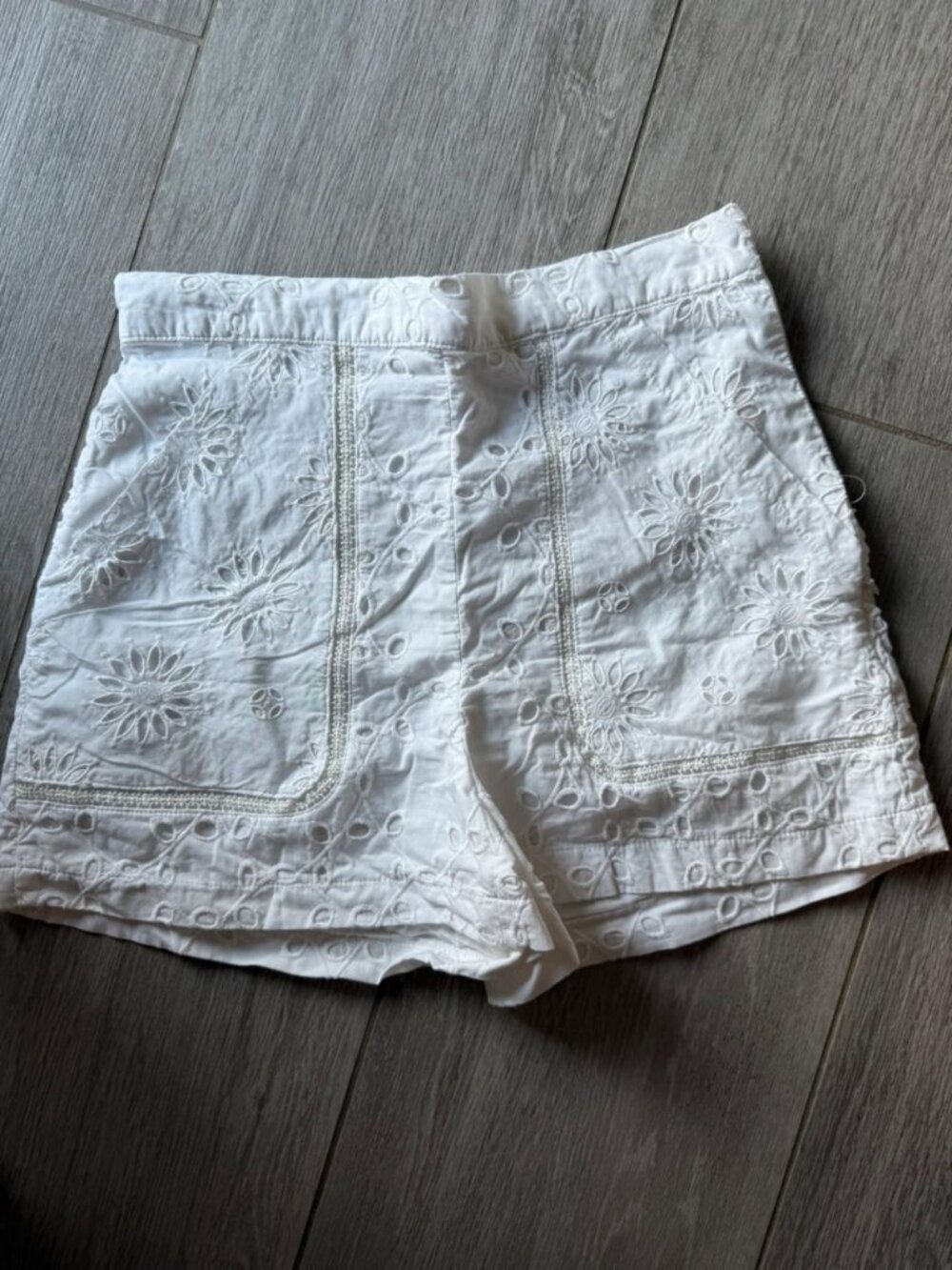 Women's White Broderie Anglaise High Waist Shorts Size S
